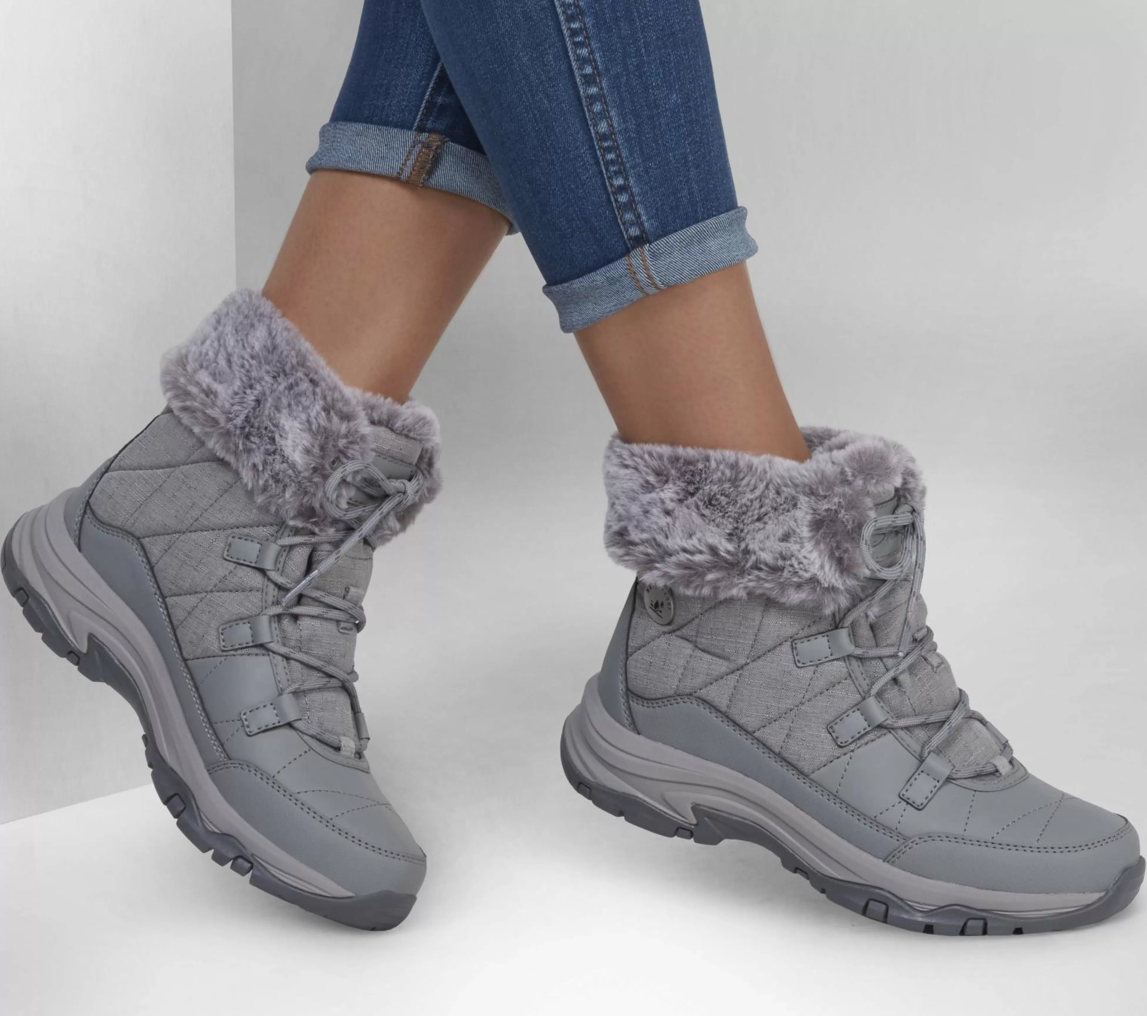 SKECHERS Relaxed Fit: Trego - Winter Feelings*Women Lace Up | Boots